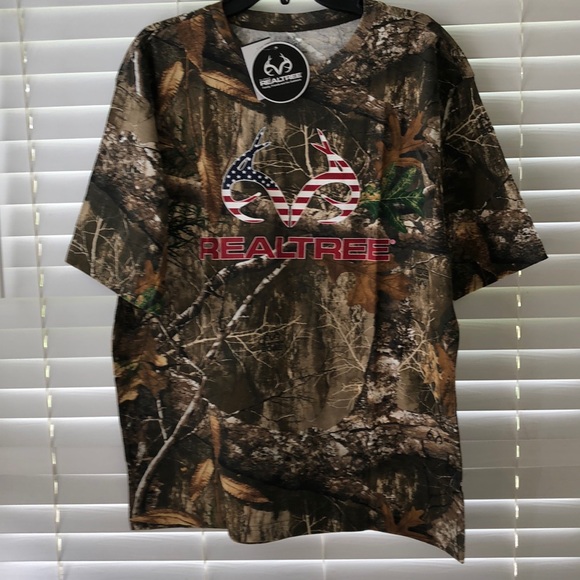 Real tree camouflage graphic tee large NWT! - Picture 2 of 4